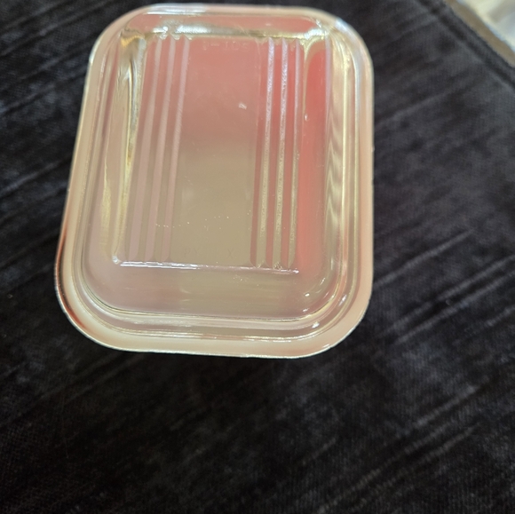 Pyrex 501 C Cherry Red White Interior Clear Lid Refriferator Dish - Picture 5 of 10